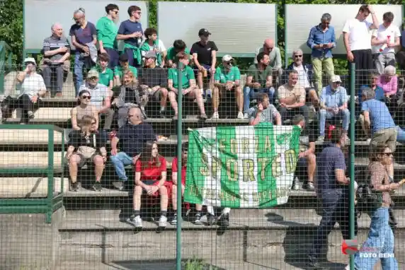 Click to enlarge image img_0215.jpg