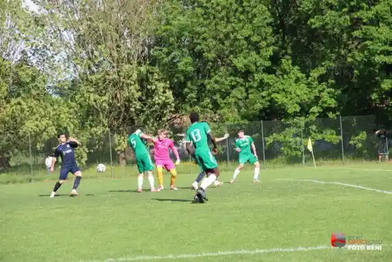 Click to enlarge image img_0296.jpg