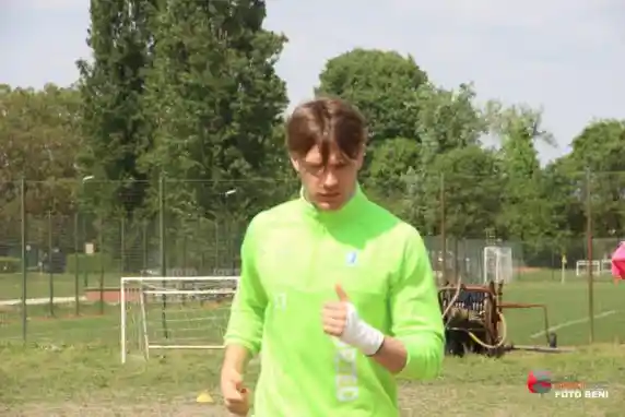 Click to enlarge image img_0015.jpg