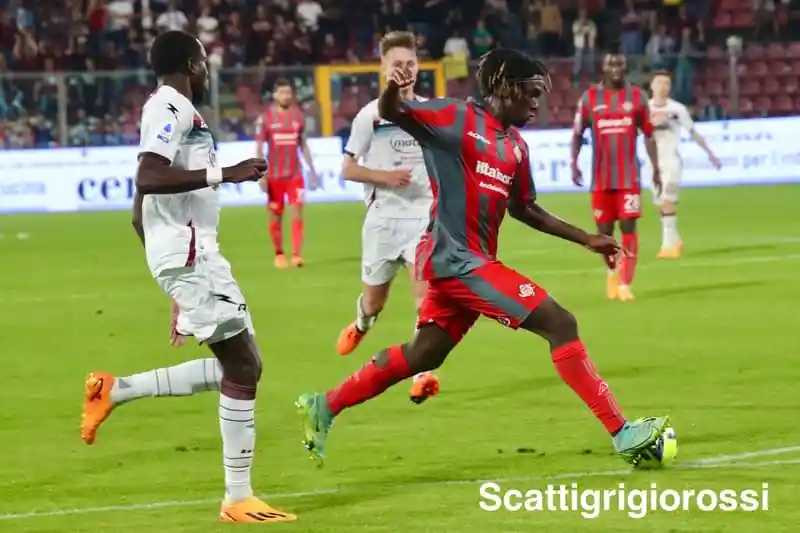 Cremonese-Salernitana negli Scatti Grigiorossi