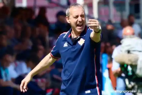 Click to enlarge image 532a7040.jpg