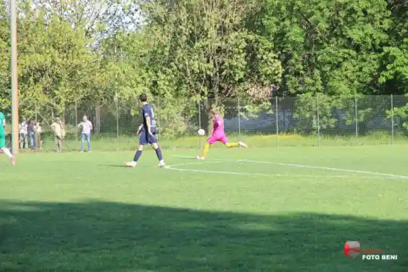 Click to enlarge image img_0313.jpg