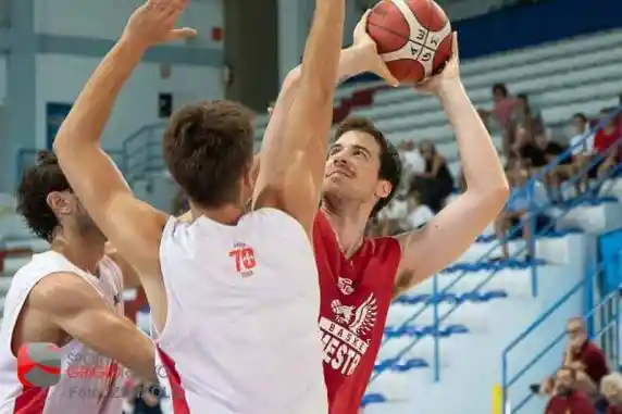 Click to enlarge image 27-08-2022-Amichevole-Juvi-Mestre0012.jpg