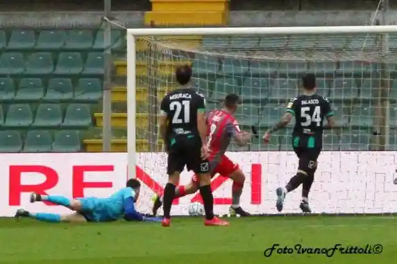 Click to enlarge image 2-rete-valeri-cremonese-pordenone-2-1-10-04-2021-_146.jpg