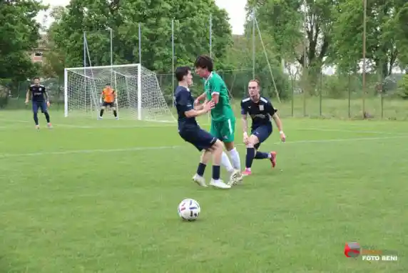 Click to enlarge image img_0110.jpg