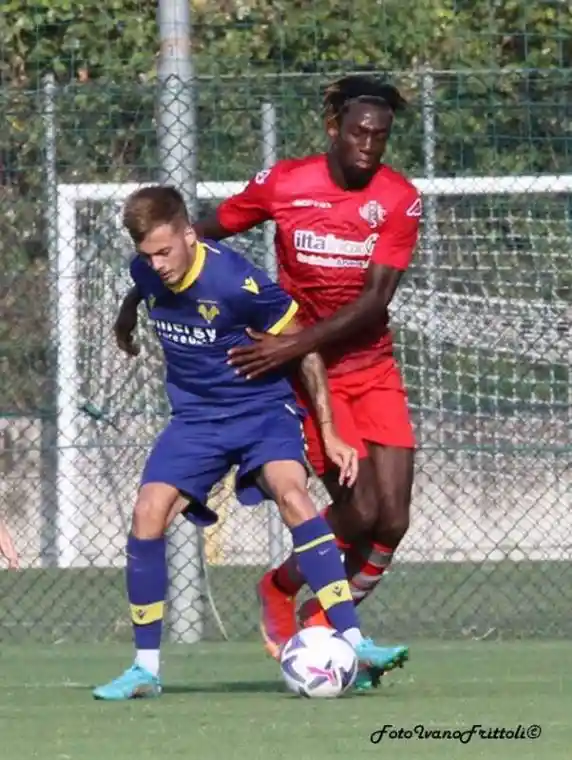 Click to enlarge image 13-tsadjout-hellasverona-cremonese-4-3-amich-30-07-22-_060.jpg