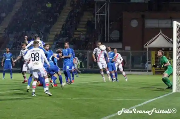 Click to enlarge image 10-como-cremonese-1-2-06-05-2022-_098.jpg