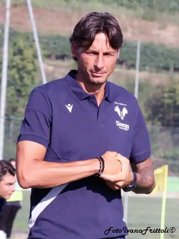 Click to enlarge image 5-cioffi-hellasverona-cremonese-4-3-amich-30-07-22-_007.jpg