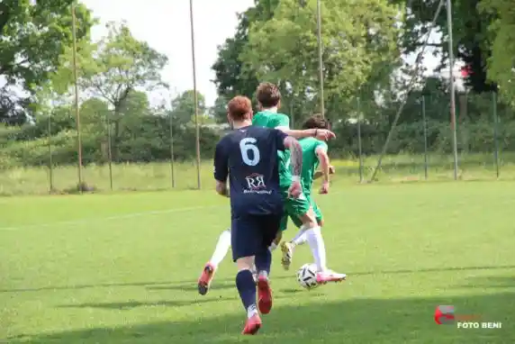 Click to enlarge image img_0131.jpg