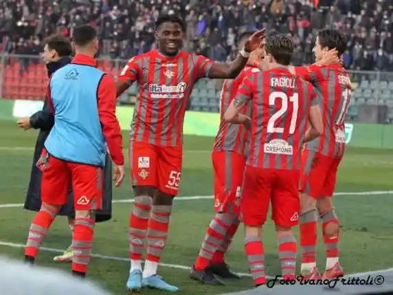 Click to enlarge image cremonese-brescia-2-1-05-03-2022-_664.jpg