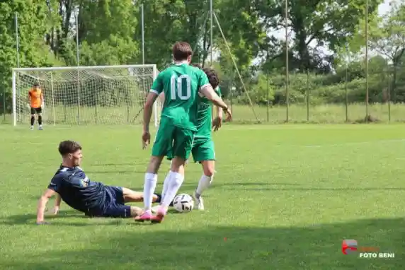 Click to enlarge image img_0129.jpg