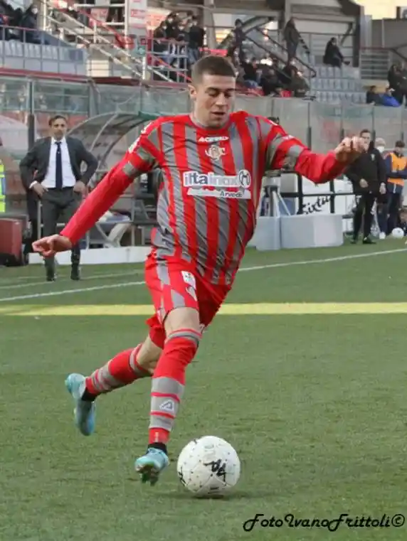 Click to enlarge image 9-zanimacchia-cremonese-brescia-2-1-05-03-2022-_128.jpg