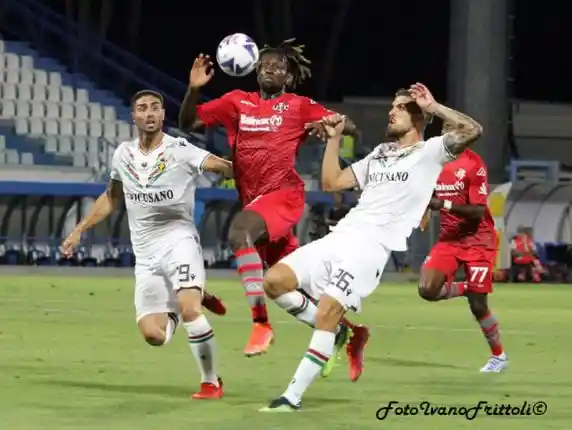 Click to enlarge image 16-tsadjuot-cremonese-ternana-3-2-c-it-08-08-2022-_096.jpg