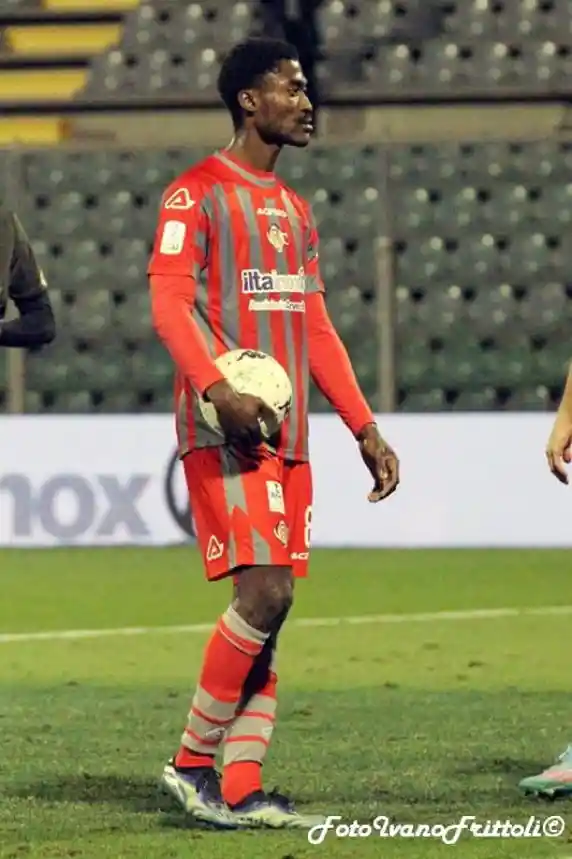 Click to enlarge image 21-gondo-cremonese-l-vicenza_0-0-22-02-2022-_418.jpg