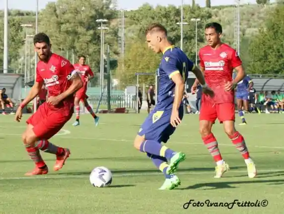 Click to enlarge image 17-bianchetti-baez-hellasverona-cremonese-4-3-amich-30-07-22-_101.jpg