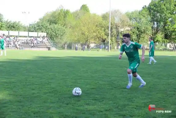 Click to enlarge image img_0272.jpg