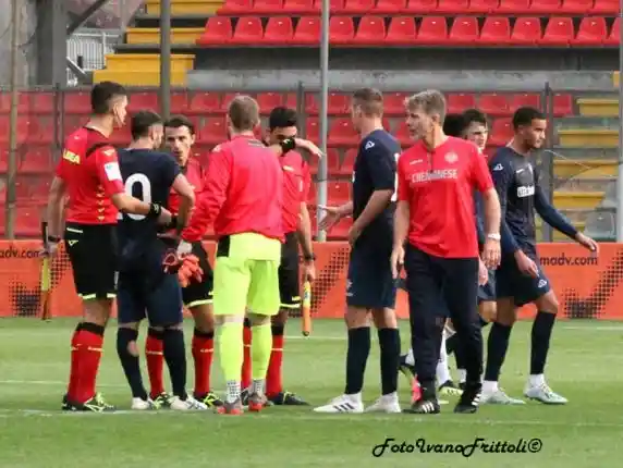 Click to enlarge image Cremonese-Pro-Vercelli-1-2-amich-12-10-19 325.JPG